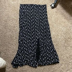 briggs new york button floral black and white skirt